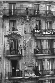 Les dites cariatides bis