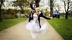 Sara Pascoe vs. Monogamy